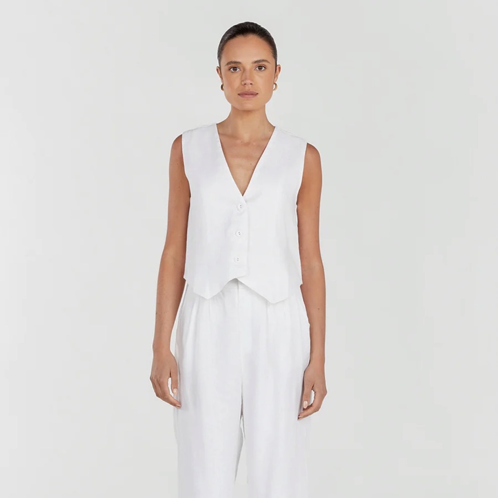 DISSH banks white linen vest like new